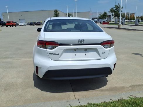 Used 2024 Toyota Corolla LE FWD image 3