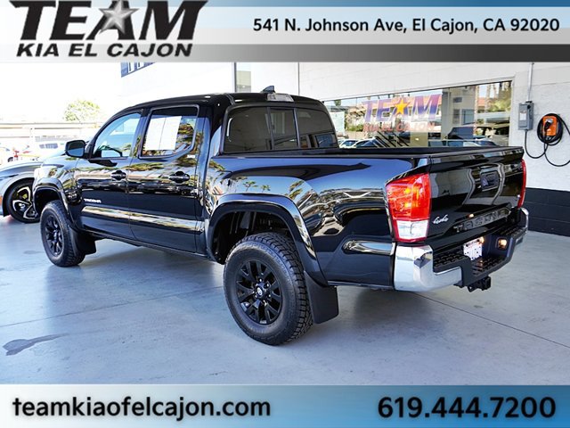 Used 2017 Toyota Tacoma SR5 w/ Tow Package AWD/4WD image 8