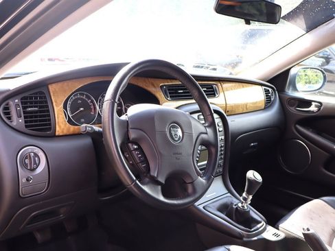 Used 2004 Jaguar X-TYPE 2.5 AWD/4WD image 16