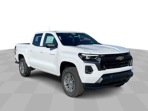 New 2025 Chevrolet Colorado W/T w/ Advanced Trailering Package image 2
