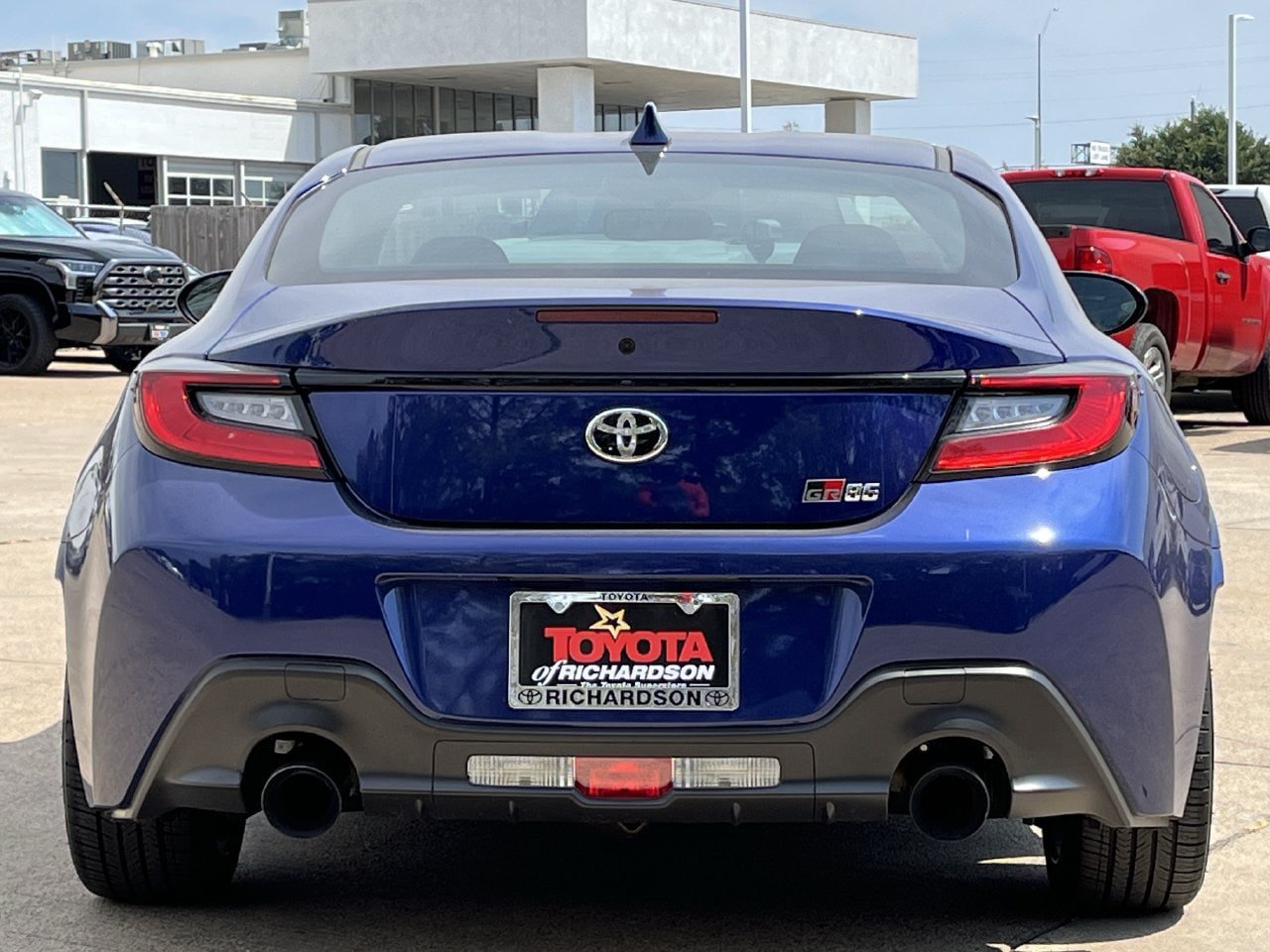 Used 2023 Toyota GR86 w/ ALL Weather Mat Package (TMS) RWD image 5