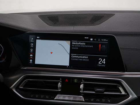 Used 2019 BMW X5 xDrive40i w/ Convenience Package image 15