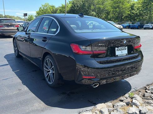 Used 2020 BMW 330i xDrive Sedan w/ Premium Package image 3