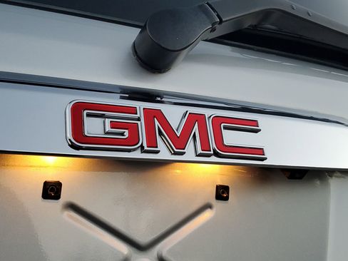 Used 2016 GMC Acadia Denali image 7