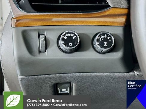 Used 2018 Cadillac Escalade Premium Luxury image 14