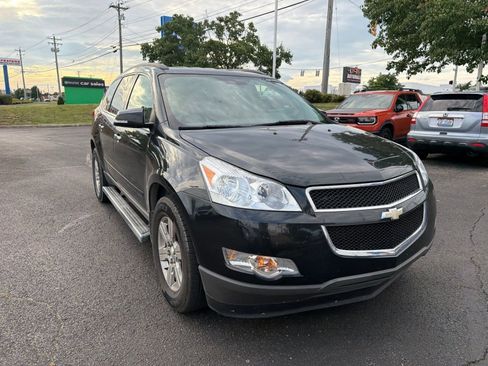 Used 2012 Chevrolet Traverse LT w/ LPO, 'HIT The Road' Package FWD image 24