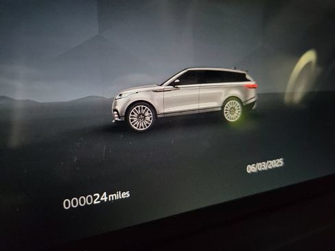 Used 2026 Land Rover Range Rover Velar Dynamic SE AWD/4WD image 18