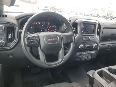 Used 2024 GMC Sierra 2500 Pro w/ Convenience Package image 19