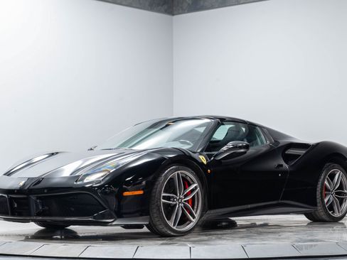 Used 2016 Ferrari 488 Spider RWD image 3