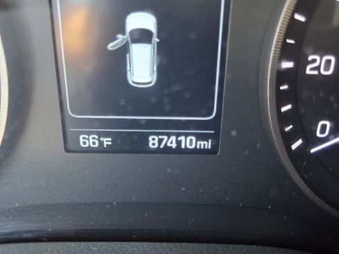 Used 2017 Hyundai Tucson Limited w/ Cargo Package image 32