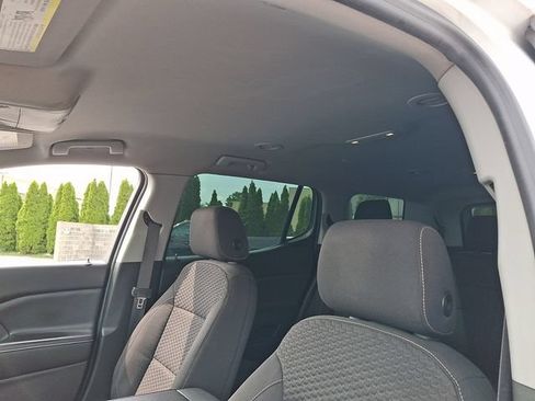 Used 2017 GMC Acadia SLE FWD image 15
