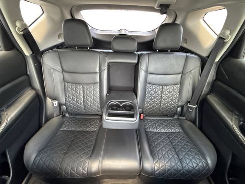 Used 2019 Nissan Murano Platinum AWD/4WD image 16
