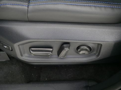 Used 2025 Toyota Tundra Platinum AWD/4WD image 20