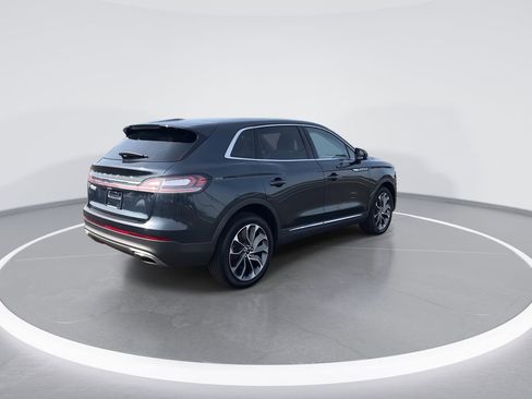 Used 2022 Lincoln Nautilus Reserve AWD/4WD image 8