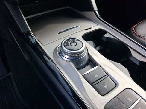 Used 2023 Ford Explorer ST-Line w/ Class IV Trailer Tow Package RWD image 21