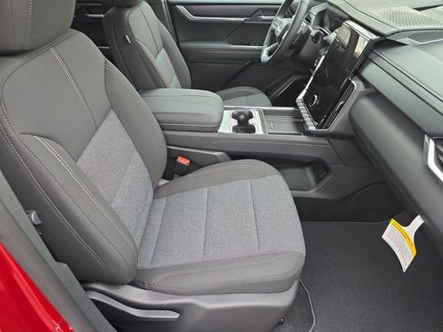 New 2025 GMC Acadia Elevation image 28