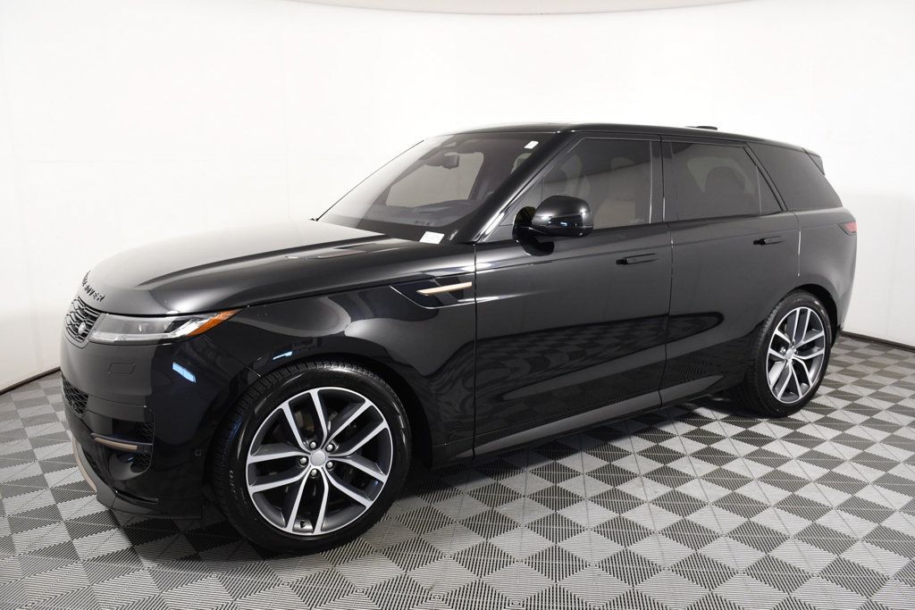 Used 2023 Land Rover Range Rover Sport SE Dynamic AWD/4WD image 2