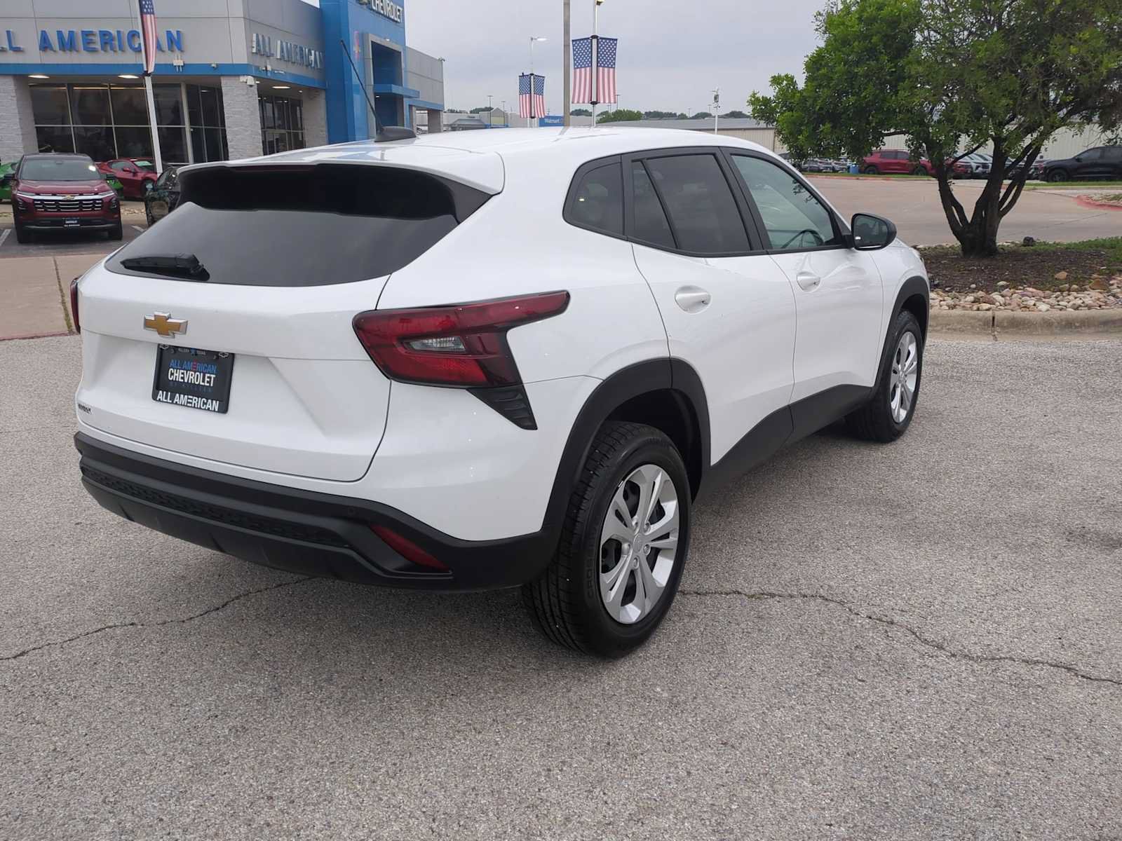 Used 2025 Chevrolet Trax LS w/ Driver Confidence Package FWD image 8