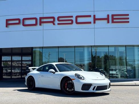 Used 2018 Porsche 911 GT3 RWD image 16