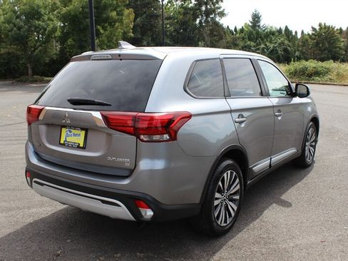 Used 2019 Mitsubishi Outlander SE AWD/4WD image 4