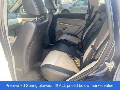 Used 2010 Jeep Grand Cherokee Limited w/ Trailer Tow Group IV AWD/4WD image 17