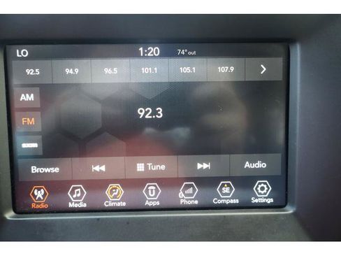 Used 2018 Jeep Compass Latitude w/ Popular Equipment Group AWD/4WD image 12