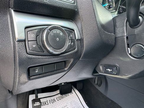 Used 2017 Ford Explorer Limited image 11