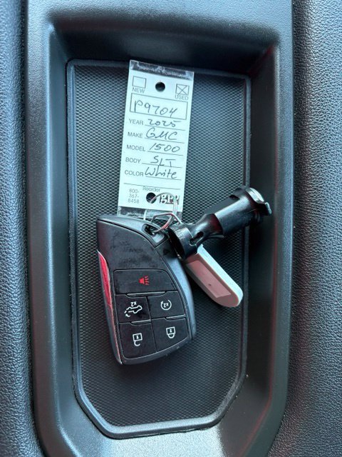 Used 2025 GMC Sierra 1500 SLT AWD/4WD image 6
