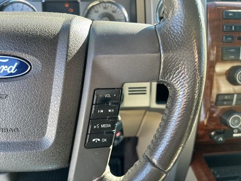 Used 2010 Ford F150 Lariat image 20