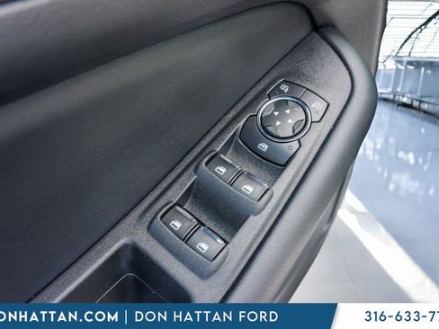 Used 2022 Ford Edge SEL w/ Convenience Package image 17