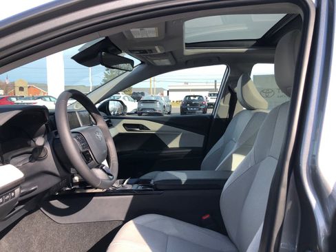 New 2026 Toyota Camry XLE image 25