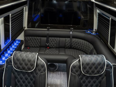 Used 2024 Mercedes-Benz Sprinter 3500 image 16