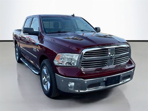 Used 2017 RAM 1500 Lone Star image 3