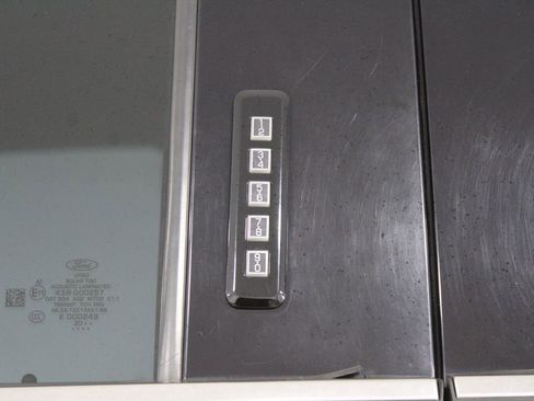 Used 2021 Ford F150 Lariat w/ Equipment Group 502A High image 22