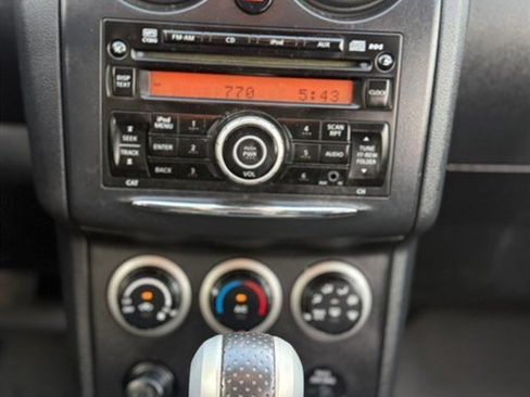 Used 2011 Nissan Rogue S AWD/4WD image 20