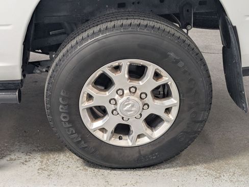 Used 2024 RAM 2500 Laramie AWD/4WD image 23