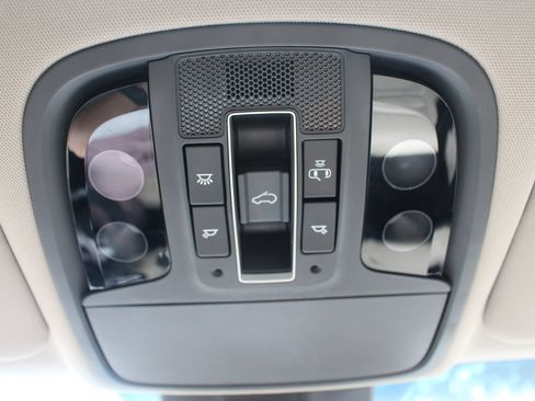 Used 2018 Kia Sorento EX w/ EX Advanced Touring Package FWD image 27