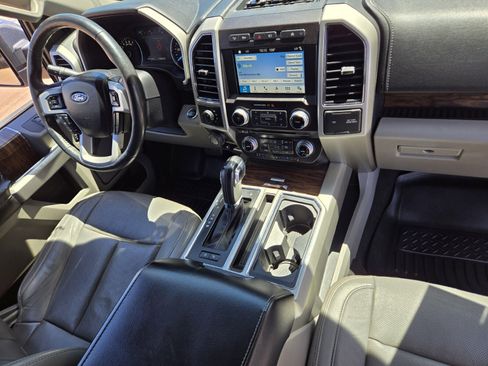 Used 2018 Ford F150 Lariat w/ Equipment Group 502A Luxury AWD/4WD image 13