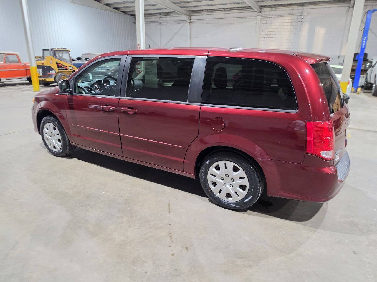 Used 2017 Dodge Grand Caravan SE w/ Power Window Group FWD image 7
