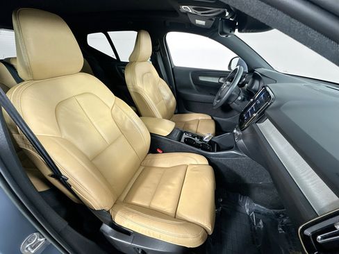 Used 2022 Volvo XC40 T5 Inscription w/ Advanced Package AWD/4WD image 29