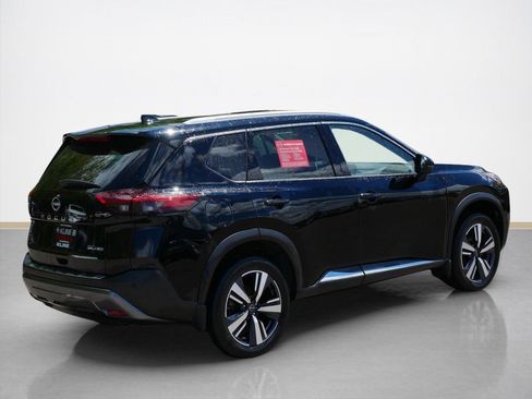 Certified 2023 Nissan Rogue SL w/ SL Premium Package AWD/4WD image 3