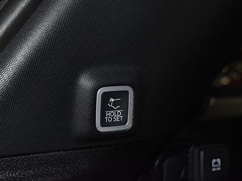 New 2026 Jeep Grand Cherokee Limited w/ Limited Altitude Package AWD/4WD image 33