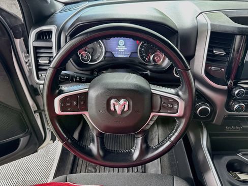 Used 2022 RAM 1500 Big Horn AWD/4WD image 14