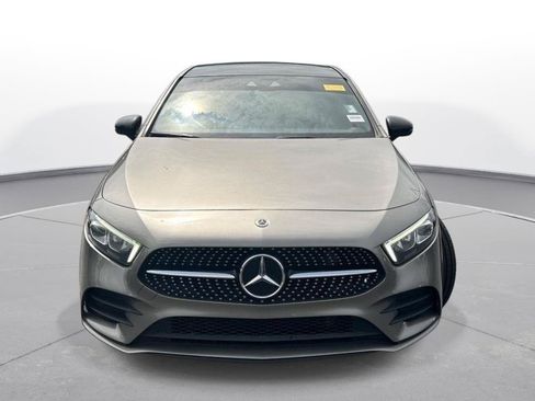 Used 2019 Mercedes-Benz A 220 4MATIC image 3