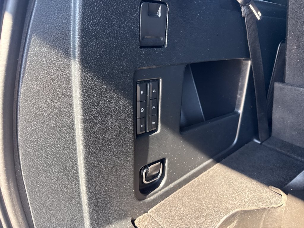 Used 2020 Ford Expedition Limited w/ Equipment Group 302A AWD/4WD image 14