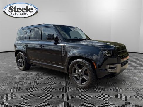 Used 2023 Land Rover Defender 110 X-Dynamic SE image 7