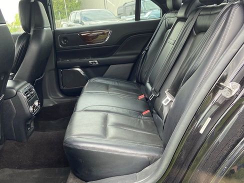Used 2019 Lincoln Continental Reserve FWD image 12