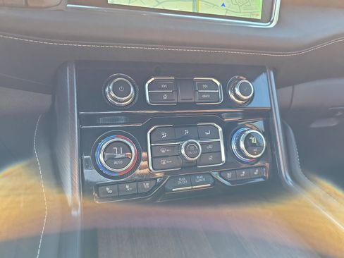 Used 2024 GMC Yukon Denali Ultimate image 24