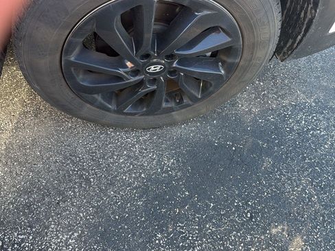 Used 2017 Hyundai Tucson SE image 10