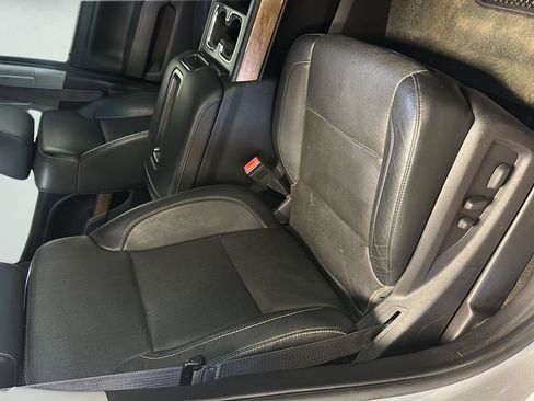 Used 2015 Chevrolet Silverado 2500 LTZ AWD/4WD image 24